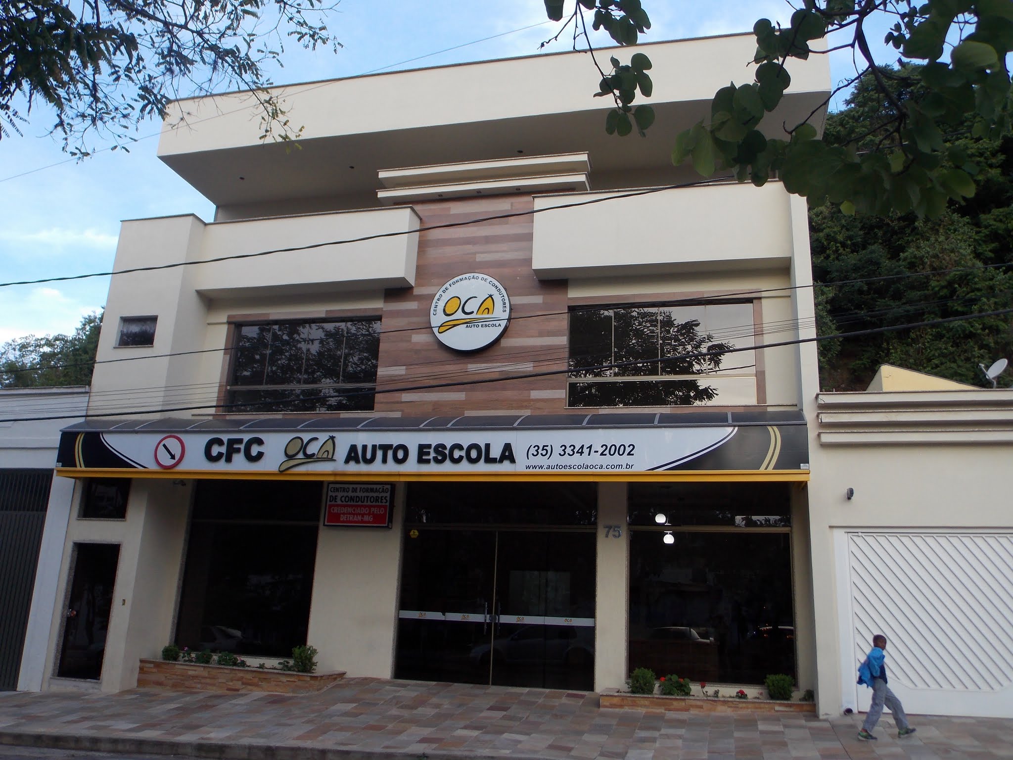 Fachada CENTRO DE FORMACAO DE CONDUTORES OCA LTDA